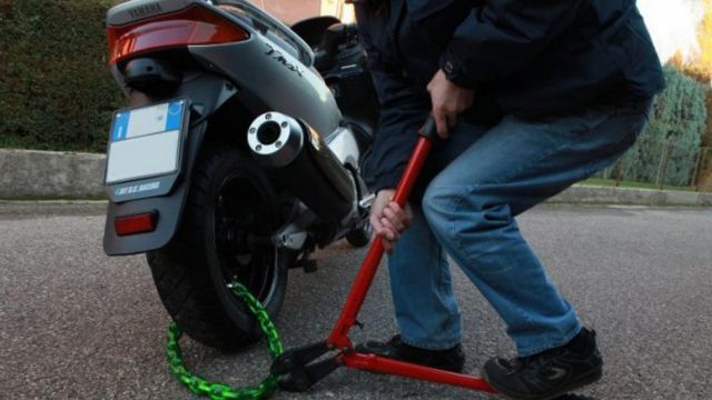 furto moto